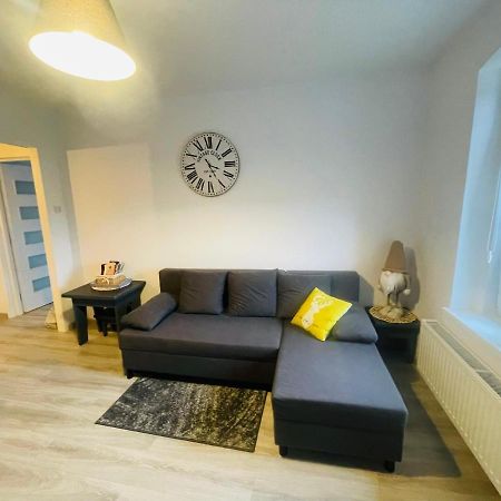 Apartament Oliwia Daire Jelenia Gora Dış mekan fotoğraf